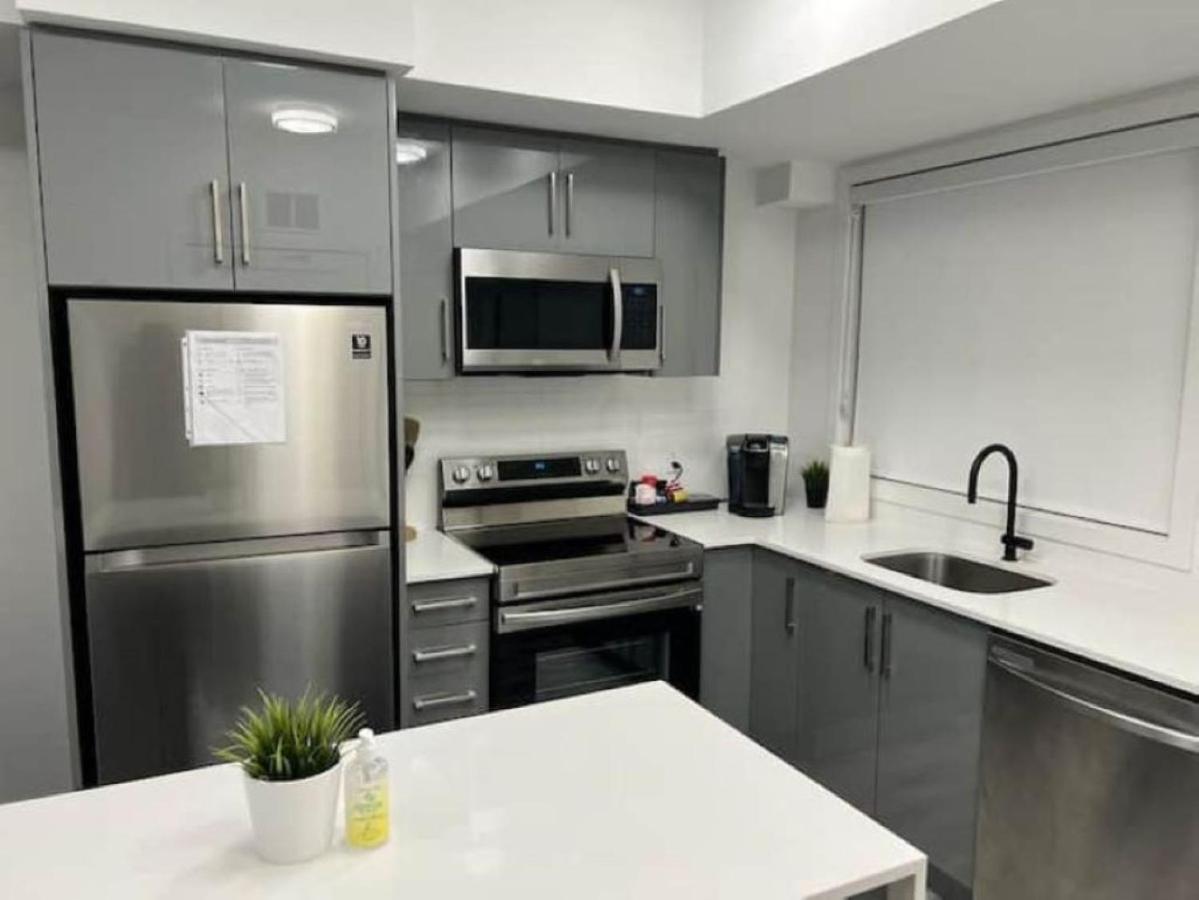 Stylish Townhome Gem With Several Amenities Just Minutes To The Falls Niagara Falls Exterior photo
