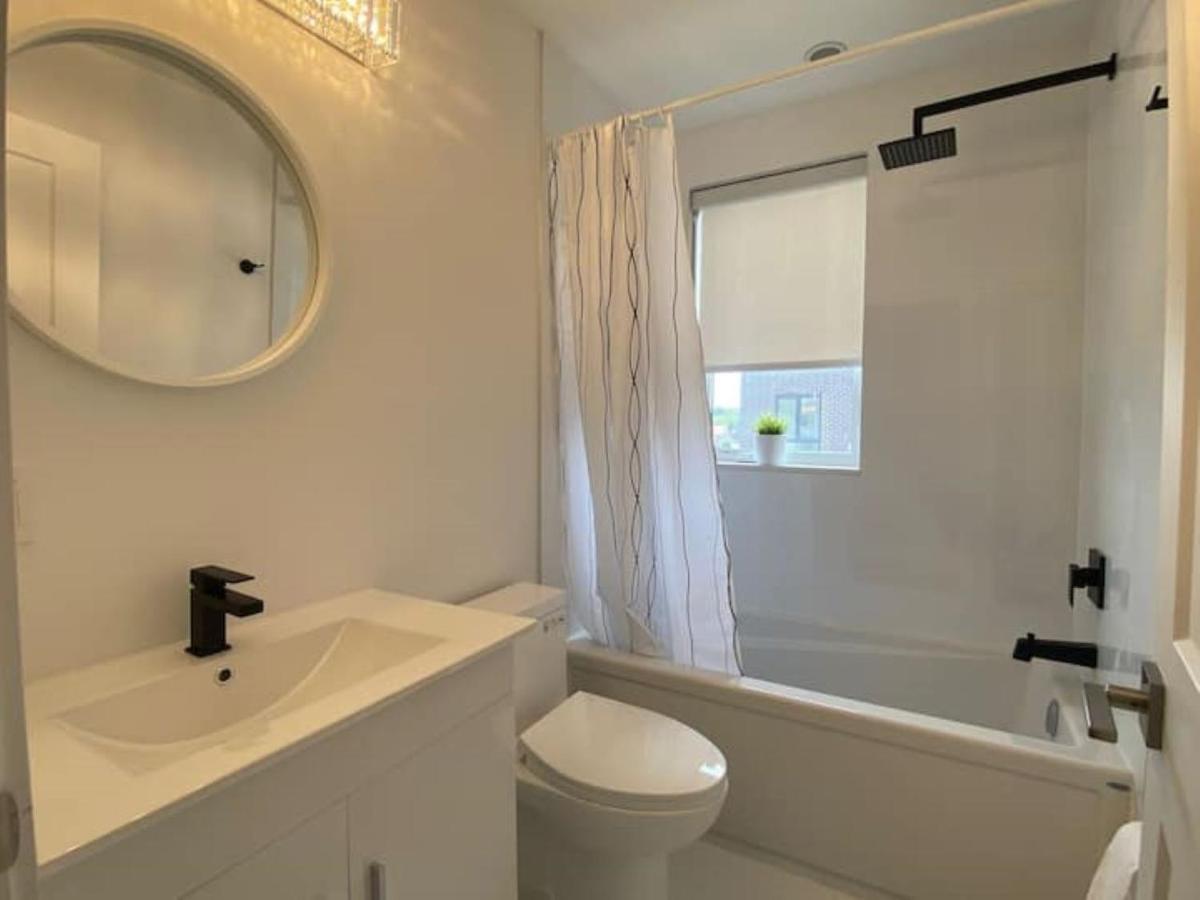 Stylish Townhome Gem With Several Amenities Just Minutes To The Falls Niagara Falls Exterior photo