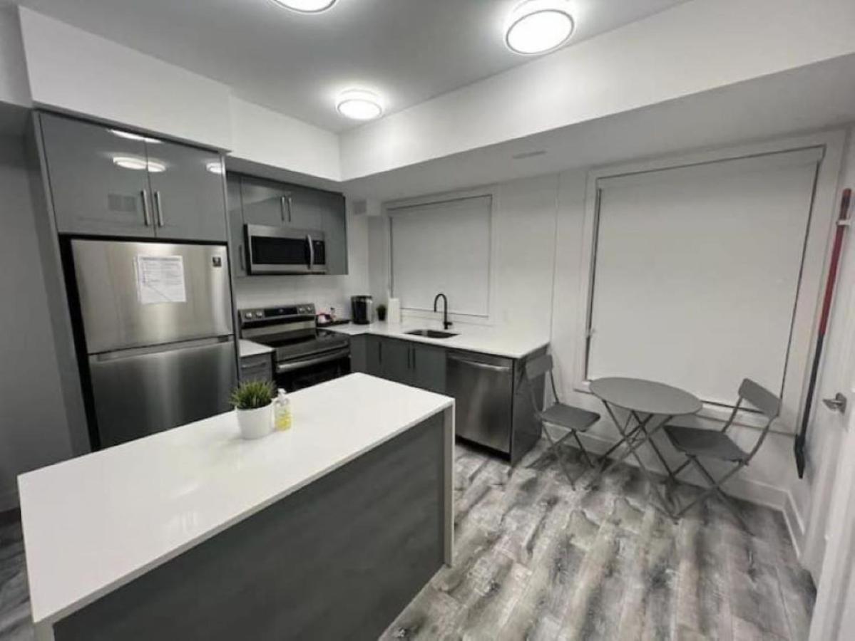Stylish Townhome Gem With Several Amenities Just Minutes To The Falls Niagara Falls Exterior photo